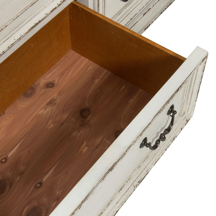 Magnolia Manor 7 Drawer Dresser