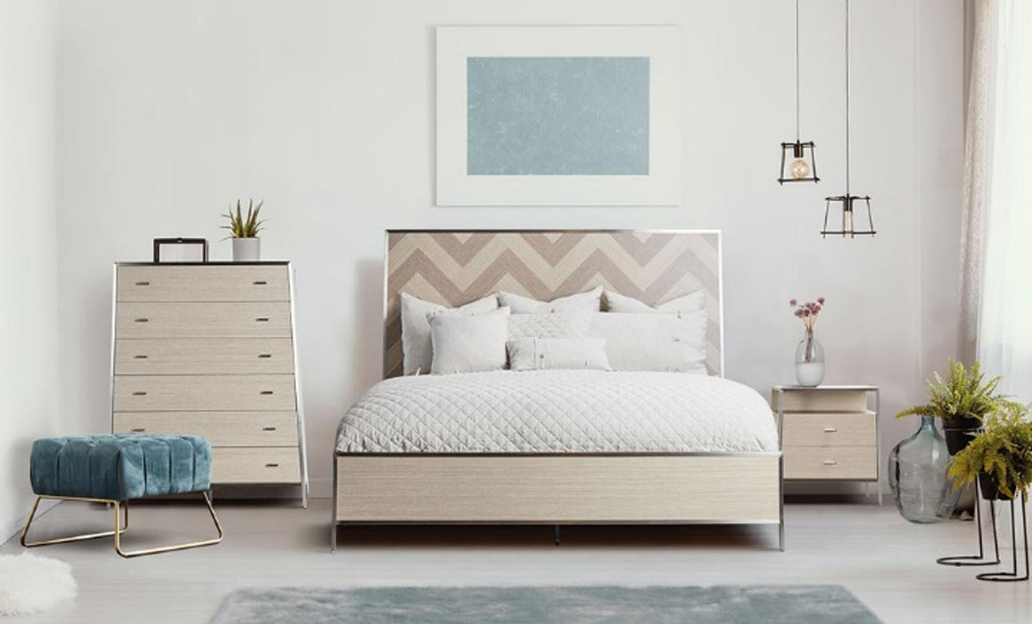 Silverlake Village King Panel Bed in Washed Oak