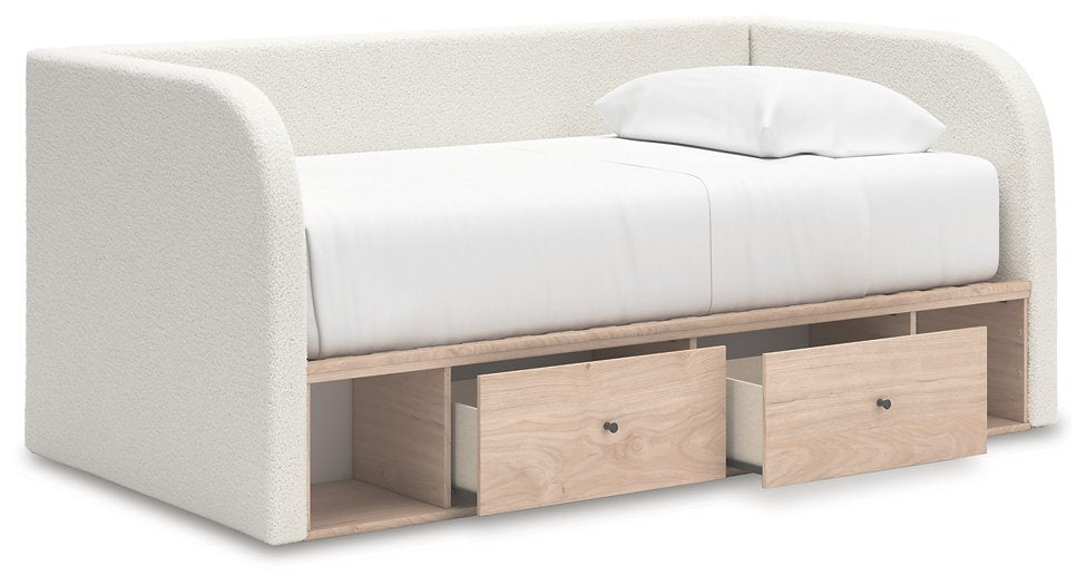 Arloster Upholstered Bed