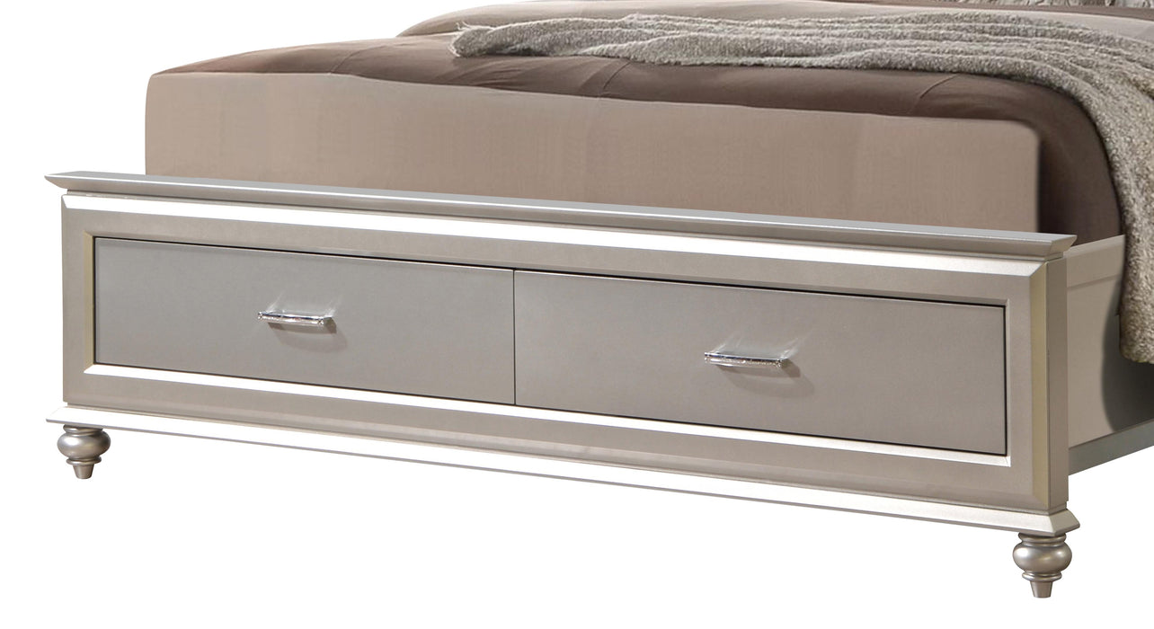 Alia Modern Style King Bed in Silver finish Wood