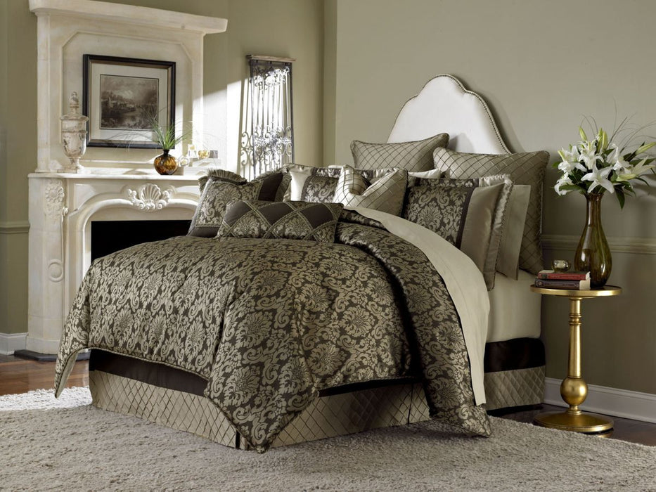 AICO Imperial 10-pc King Comforter Set in Bronze